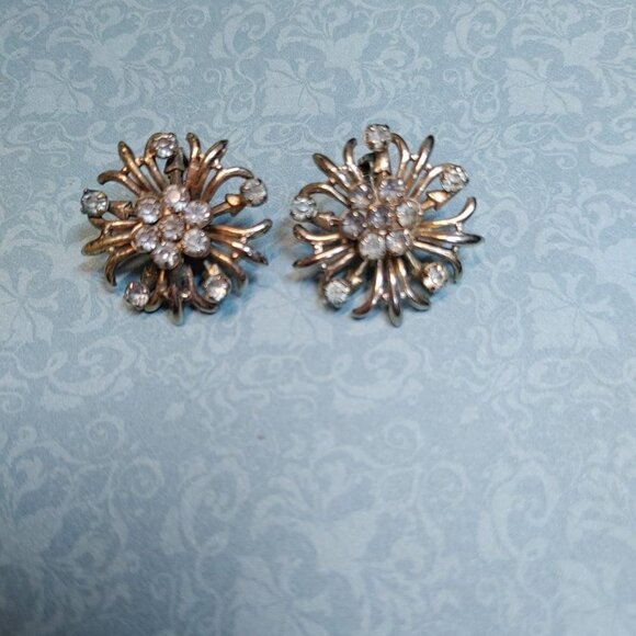 3/$30 Vintage 1930-40s Signed PAT 1967965 Clip Earrings Rhinestones Goldtone - Picture 2 of 8